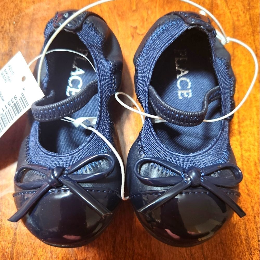 Children's Place Baby Girl Flats Size 4